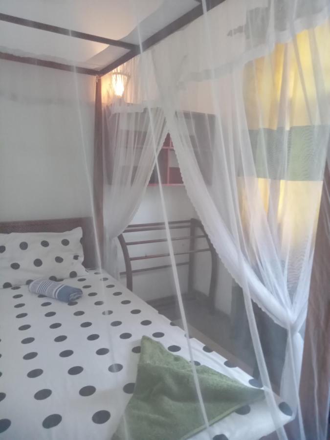 New Chili Lodge มิริสซา ภายนอก รูปภาพ