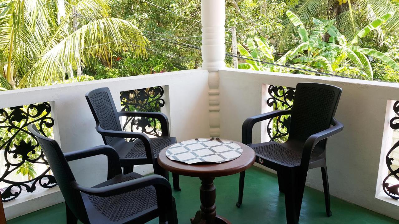 New Chili Lodge มิริสซา ภายนอก รูปภาพ